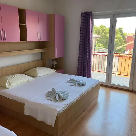 Kacola * Tučepi
